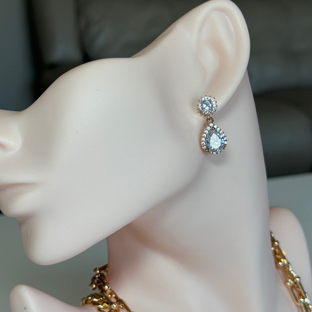 Bridal Gold Teardrop Crystal Drop Earrings - Elegant Sparkle